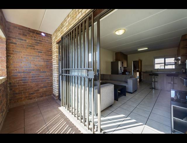2 BEDROOM APARTMENT RENTED IN RANDPARK RIDGE